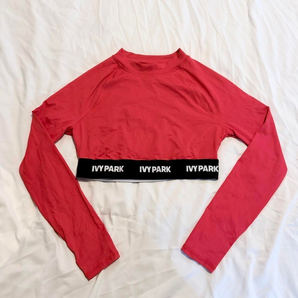 Ivy Park Beyonce Red Long Sleeve Open Back Crop Top Black Logo Waistband M